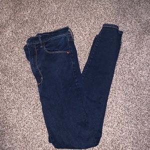 A&F Ultra High Rise Super Skinny